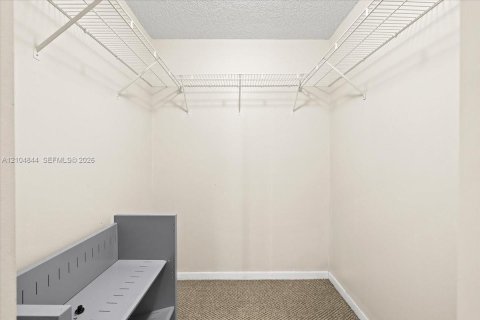 Touwnhouse à vendre à Deerfield Beach, Floride: 2 chambres, 121.52 m2 № 2414614 - photo 26