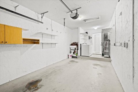 Touwnhouse à vendre à Deerfield Beach, Floride: 2 chambres, 121.52 m2 № 2414614 - photo 18