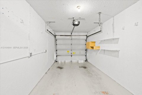 Touwnhouse à vendre à Deerfield Beach, Floride: 2 chambres, 121.52 m2 № 2414614 - photo 17
