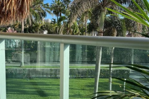 Condo in Sunny Isles Beach, Florida, 1 bedroom  № 2059707 - photo 11