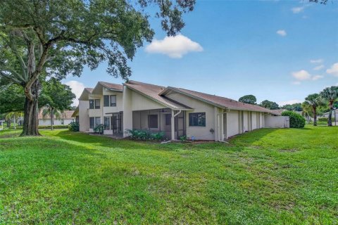 Villa ou maison à vendre à Palm Harbor, Floride: 2 chambres, 124.02 m2 № 2415298 - photo 21