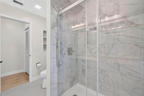 Villa ou maison à vendre à Palm Harbor, Floride: 2 chambres, 124.02 m2 № 2415298 - photo 9