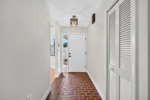 Villa ou maison à vendre à Palm Harbor, Floride: 2 chambres, 124.02 m2 № 2415298 - photo 3