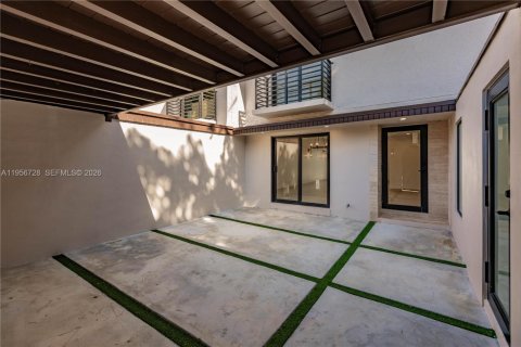 Adosado en alquiler en Miami Lakes, Florida, 4 dormitorios, 162.21 m2 № 2010650 - foto 3