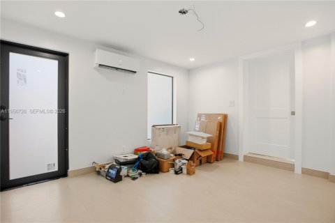 Adosado en alquiler en Miami Lakes, Florida, 4 dormitorios, 162.21 m2 № 2010650 - foto 25