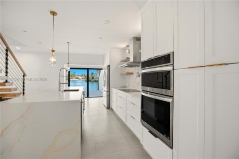 Adosado en alquiler en Miami Lakes, Florida, 4 dormitorios, 162.21 m2 № 2010650 - foto 21