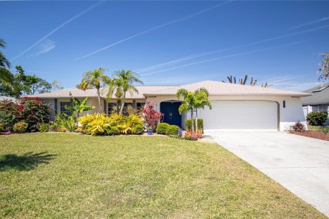 Casa en venta en Sarasota, Florida, 3 dormitorios, 176.7 m2 № 1597279 - foto 1