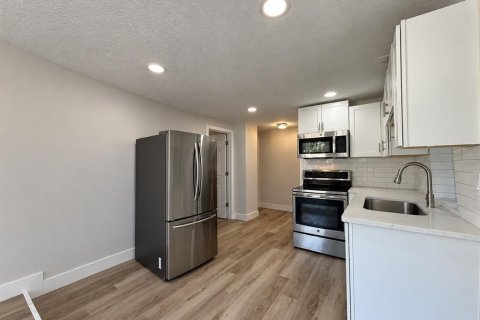 Villa ou maison à vendre à Daytona Beach, Floride: 4 chambres, 151.62 m2 № 2399571 - photo 13