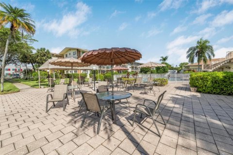 Copropriété à vendre à North Miami Beach, Floride: 2 chambres, 82.03 m2 № 1764674 - photo 13