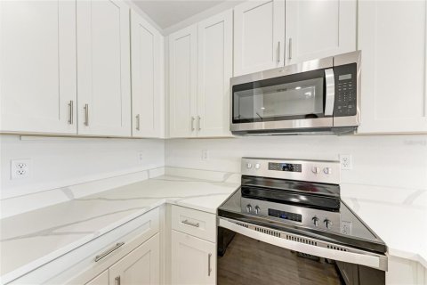 Apartamento en alquiler en Rotonda, Florida, 3 dormitorios, 108.51 m2 № 1824396 - foto 8