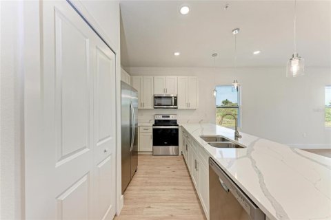 Apartamento en alquiler en Rotonda, Florida, 3 dormitorios, 108.51 m2 № 1824396 - foto 7