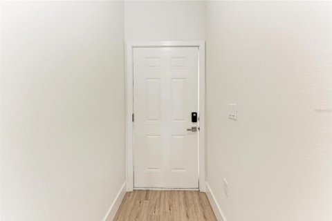 Apartamento en alquiler en Rotonda, Florida, 3 dormitorios, 108.51 m2 № 1824396 - foto 4