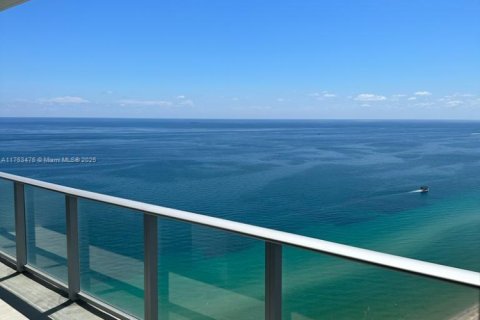 Condominio en venta en Hollywood, Florida, 2 dormitorios, 107.86 m2 № 1715708 - foto 21