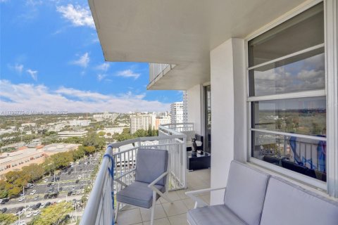 Купить кондоминиум в Авентура, Флорида 2 спальни, 149.11м2, № 1861344 - фото 28