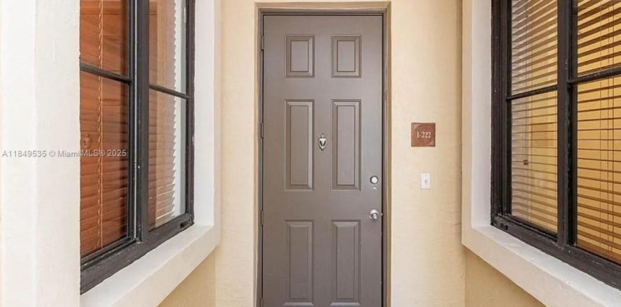 Appartement à Sunrise, Floride 2 chambres, 109.07 m2 № 1852118