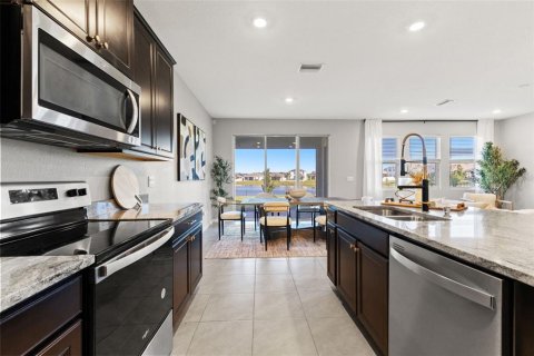Villa ou maison à vendre à Wimauma, Floride: 4 chambres, 254.37 m2 № 2428960 - photo 9