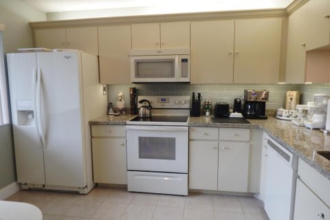 Condo in Lake Worth, Florida, 2 bedrooms  № 2182922 - photo 3