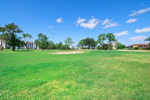 Condo in Lake Worth, Florida, 2 bedrooms  № 2182922 - photo 25