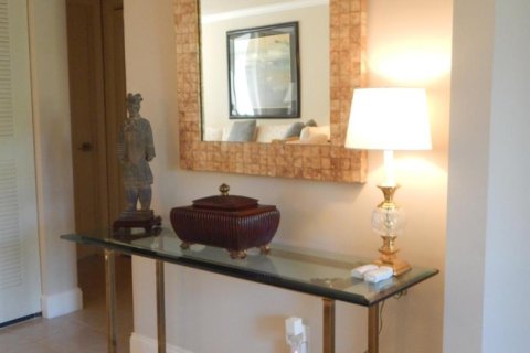 Condo in Lake Worth, Florida, 2 bedrooms  № 2182922 - photo 17