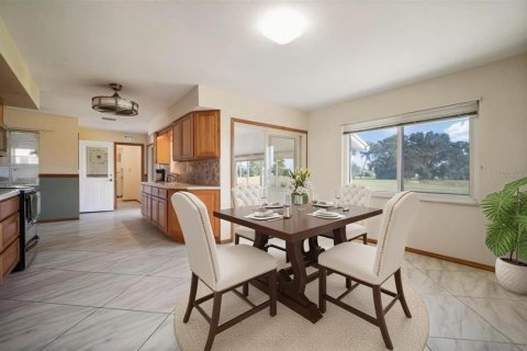 House in Sun City Center, Florida 2 bedrooms, 172.05 sq.m. № 2213793 - photo 11