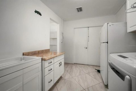 House in Sun City Center, Florida 2 bedrooms, 172.05 sq.m. № 2213793 - photo 26