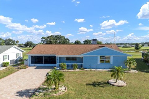 House in Sun City Center, Florida 2 bedrooms, 172.05 sq.m. № 2213793 - photo 2