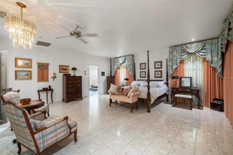 Villa ou maison à vendre à Port Charlotte, Floride: 9 chambres, 810.39 m2 № 2214840 - photo 25