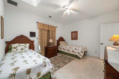 Villa ou maison à vendre à Port Charlotte, Floride: 9 chambres, 810.39 m2 № 2214840 - photo 20