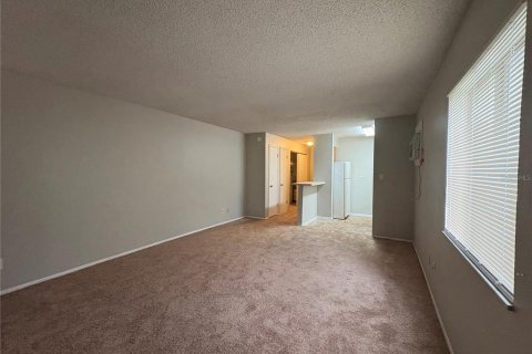Condo in Longwood, Florida, 1 bedroom  № 1884858 - photo 4