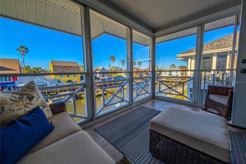 Copropriété à vendre à Sarasota, Floride: 2 chambres, 117.99 m2 № 1509359 - photo 18