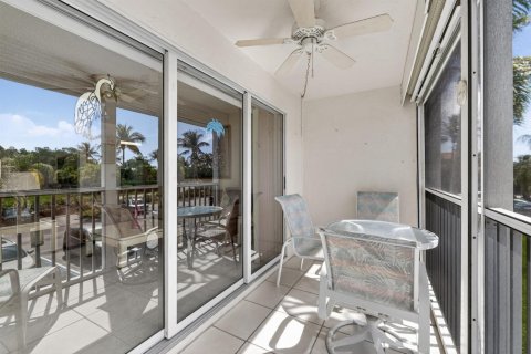 Condo in Jensen Beach, Florida, 2 bedrooms № 2178800 - photo 9
