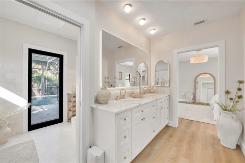 Villa ou maison à vendre à Sarasota, Floride: 4 chambres, 257.71 m2 № 2104003 - photo 26