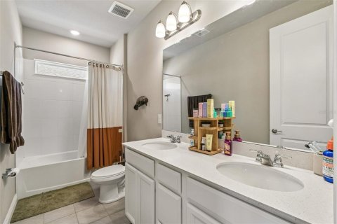 Casa en venta en Minneola, Florida, 4 dormitorios, 248.98 m2 № 2197597 - foto 16