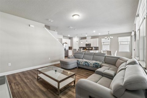 Casa en venta en Minneola, Florida, 4 dormitorios, 248.98 m2 № 2197597 - foto 4