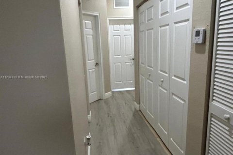 Купить таунхаус в Хомстед, Флорида 4 спальни, 151.24м2, № 1703794 - фото 22