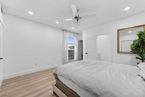 Townhouse in Coral Springs, Florida 3 bedrooms, 141.4 sq.m. № 2083221 - photo 23
