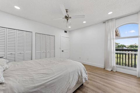 Townhouse in Coral Springs, Florida 3 bedrooms, 141.4 sq.m. № 2083221 - photo 24