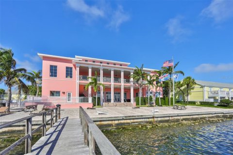 Condo in Saint Petersburg, Florida, 2 bedrooms  № 1335132 - photo 29