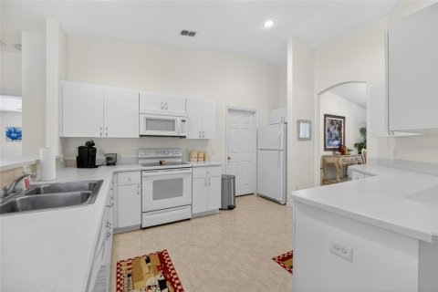 Casa en venta en Ocala, Florida, 3 dormitorios, 169.64 m2 № 2225353 - foto 3