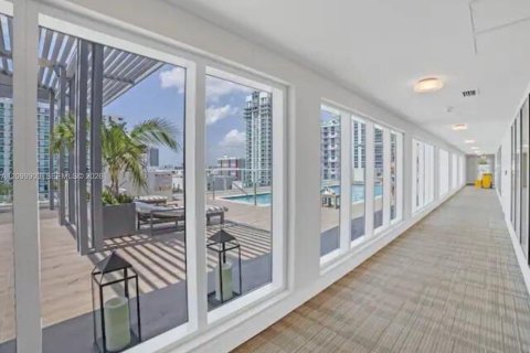 Condo in Miami, Florida, 1 bedroom  № 2397215 - photo 6