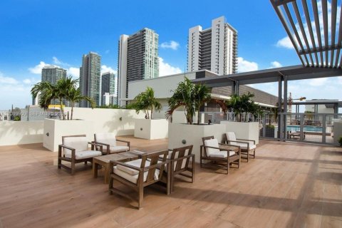 Condo in Miami, Florida, 1 bedroom  № 2397215 - photo 5