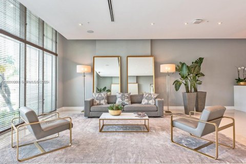 Condo in Miami, Florida, 1 bedroom  № 2397215 - photo 21
