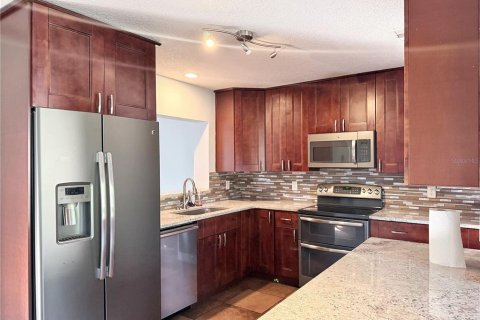 House in Winter Park, Florida 3 bedrooms, 149.94 sq.m. № 2273111 - photo 6