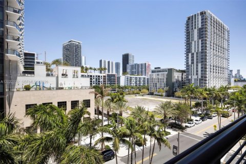 Condo in Miami, Florida, 1 bedroom  № 2086353 - photo 24