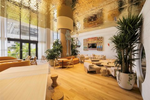 Condo in Miami, Florida, 1 bedroom  № 2086353 - photo 15