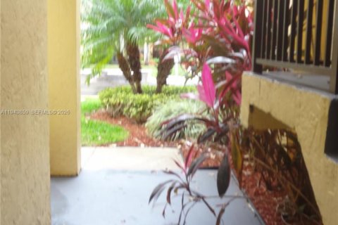Condo in Plantation, Florida, 1 bedroom  № 2000812 - photo 10