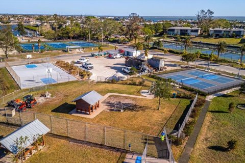 Villa ou maison à vendre à Holmes Beach, Floride: 2 chambres, 90.86 m2 № 1717663 - photo 30