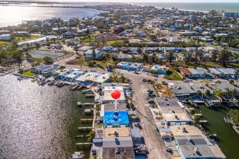 Villa ou maison à vendre à Holmes Beach, Floride: 2 chambres, 90.86 m2 № 1717663 - photo 7