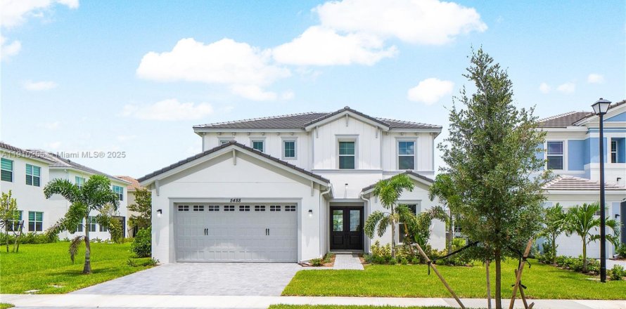 House in Westlake, Florida 4 bedrooms № 2013177