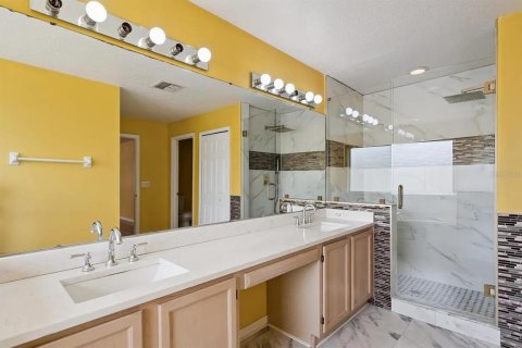 House in Orlando, Florida 6 bedrooms, 314.1 sq.m. № 2341533 - photo 27